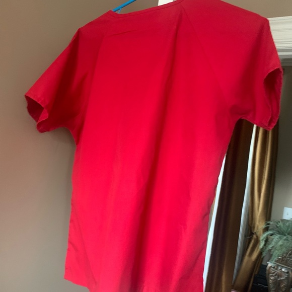 Scrub top - Picture 6 of 9